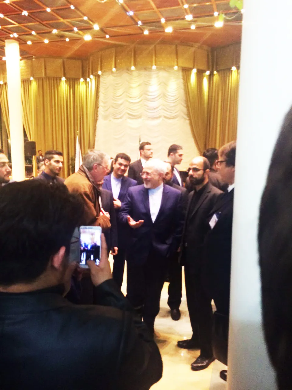 نمایشگاه دیپلماسی ایثار