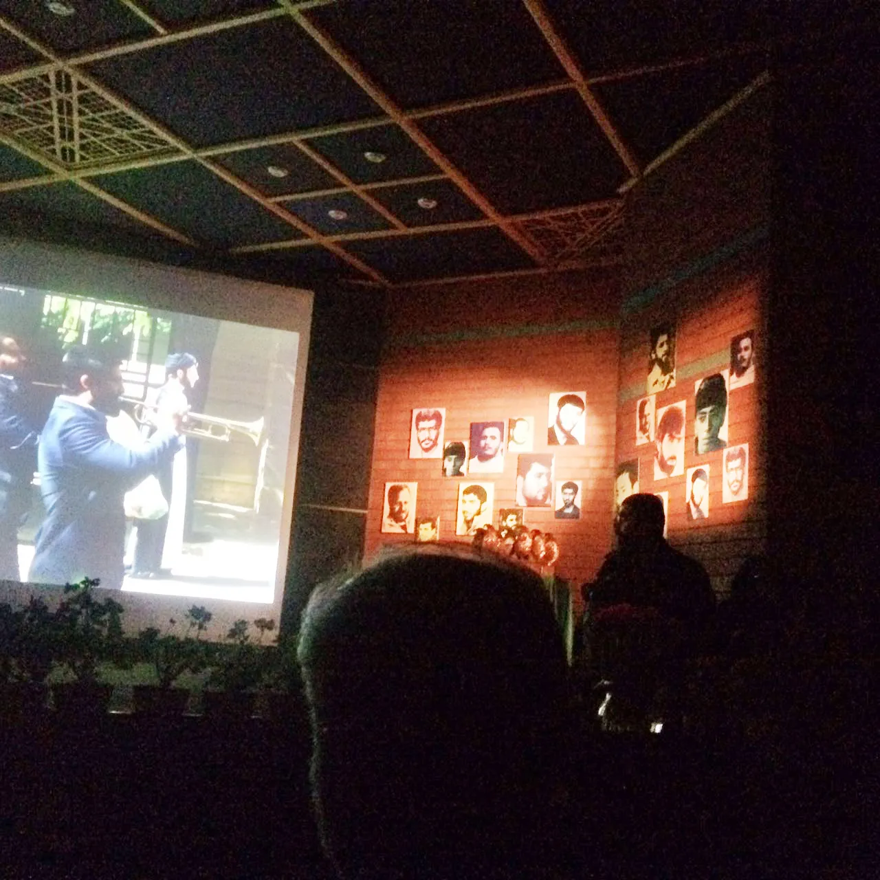 حضور در همایش 2000 هنرمند شهید