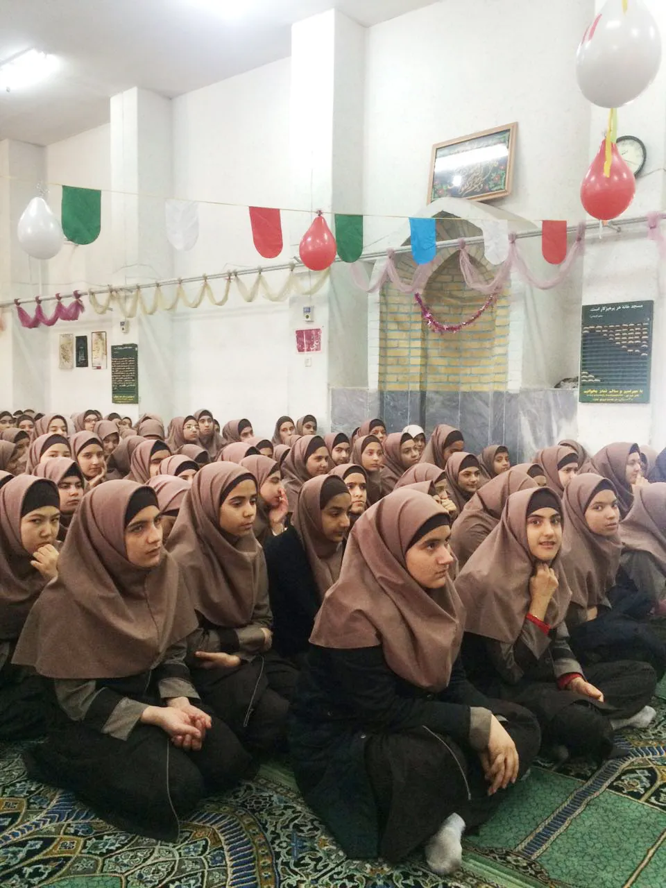 سخنرانی در جمع دانش‌آموزان مدرسه زینبیه تهران