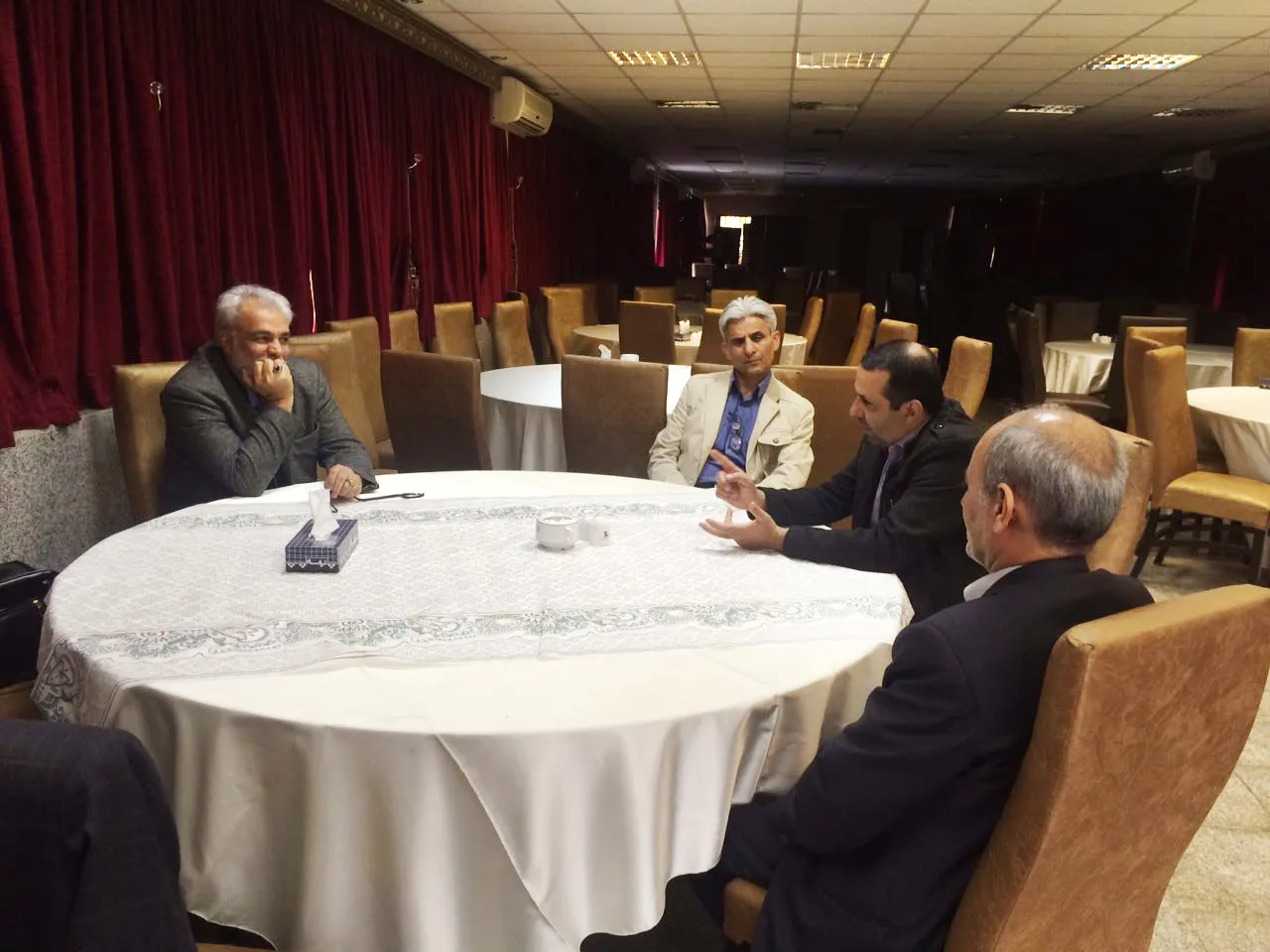 جلسه دیپلماسی ورزشی با حضور رئیس باشگاه هنرمندان و باشگاه پیام