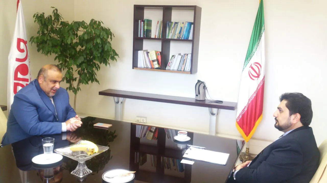 بازدید از ساختمان روزنامه جام جم