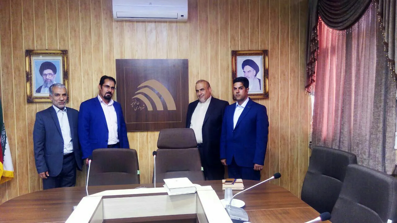 جلسه با آقای محمود هاشمی در خصوص تشکیل سازمان مردم نهاد