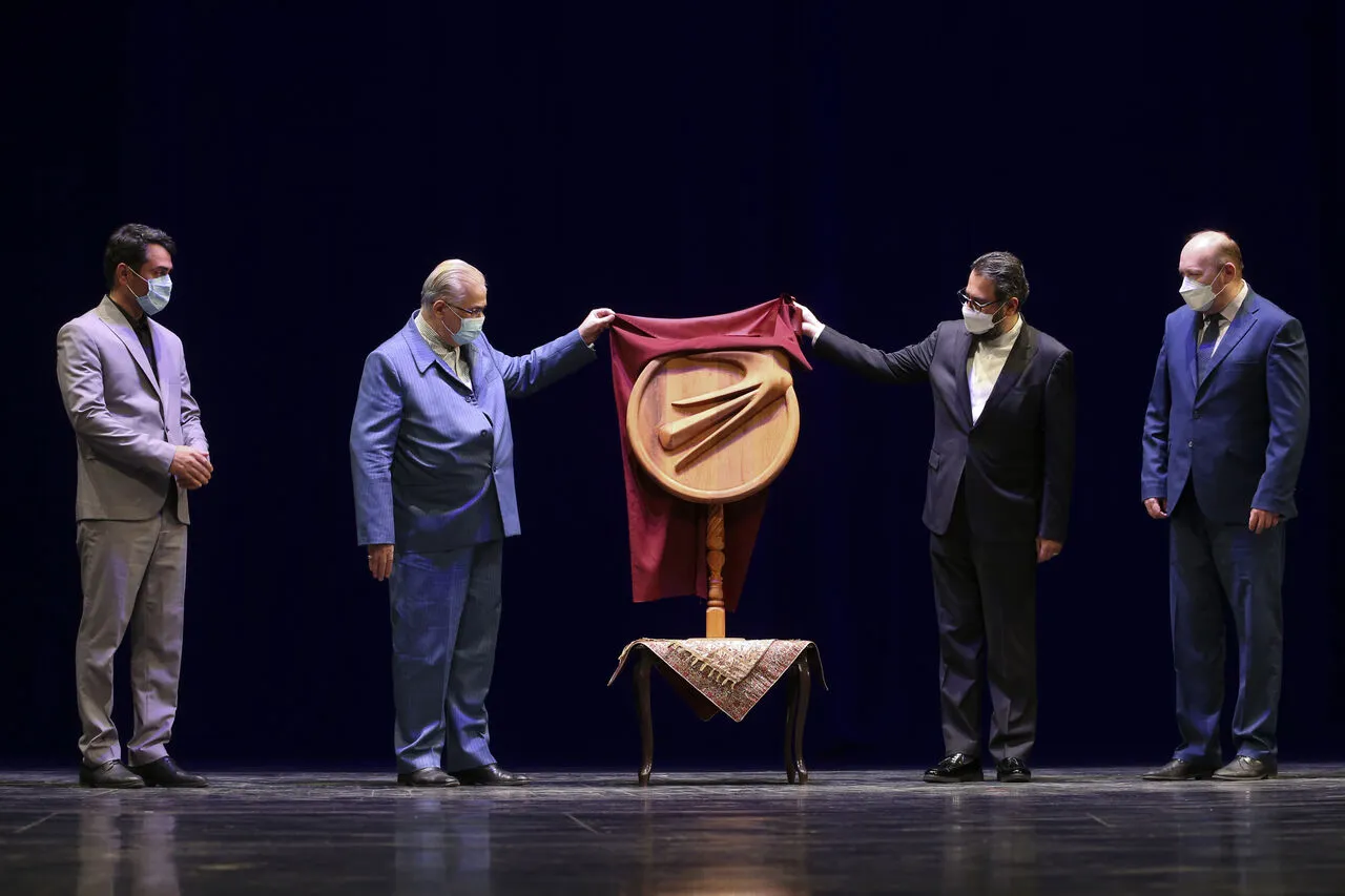 جشن نشان نوروز و نوروز فرهنگی با حضور معاون هنری وزارت ارشاد