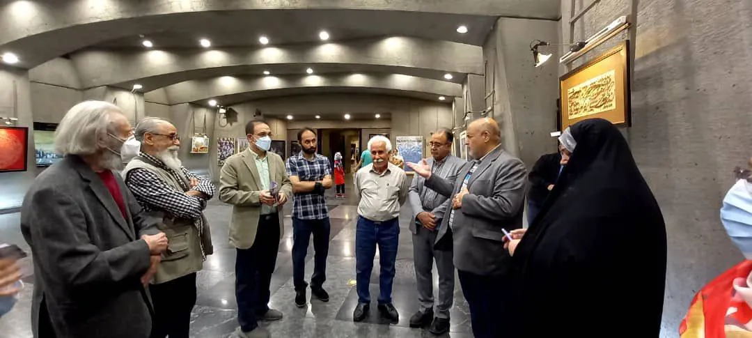 گردهمایی روز جهانی هنر با پیشکسوتان هنرمند در نمایشگاه ملی "تجسم آغاز"