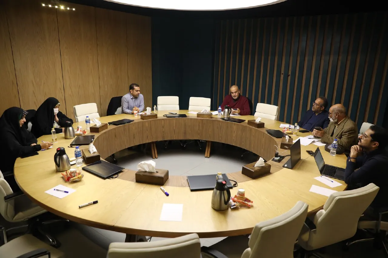 نشست هم‌اندیشی پیرامون تعامل ایرانیان دور از وطن با سرزمین مادری